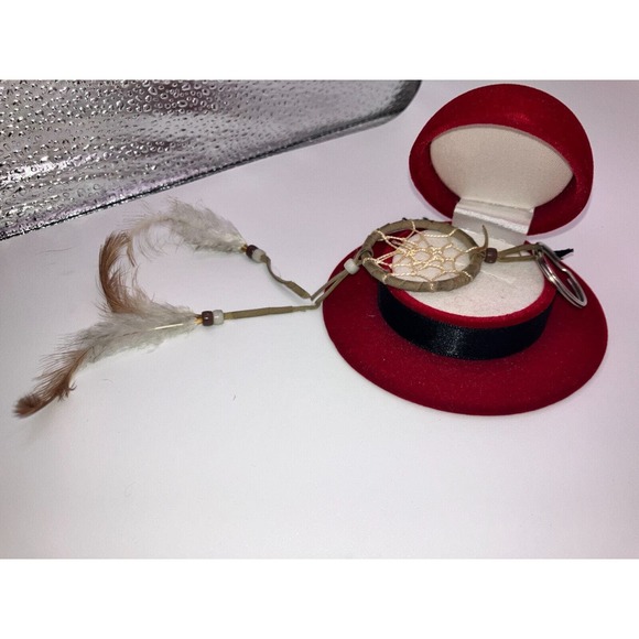 VINTAGE ST LABRE INDIANS DREAM CATCHER WEB FEATHERS BEADED 8.5" KEYCHAIN! - Picture 10 of 11
